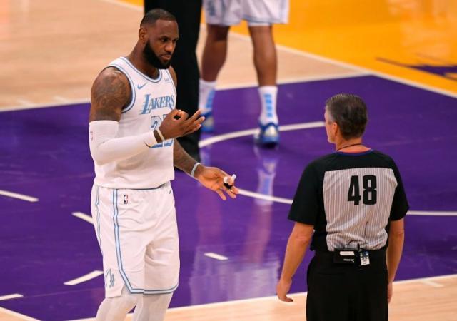 爱奇艺体育官网-疫情下的NBA：球员见到同一名裁判的频率更高了？